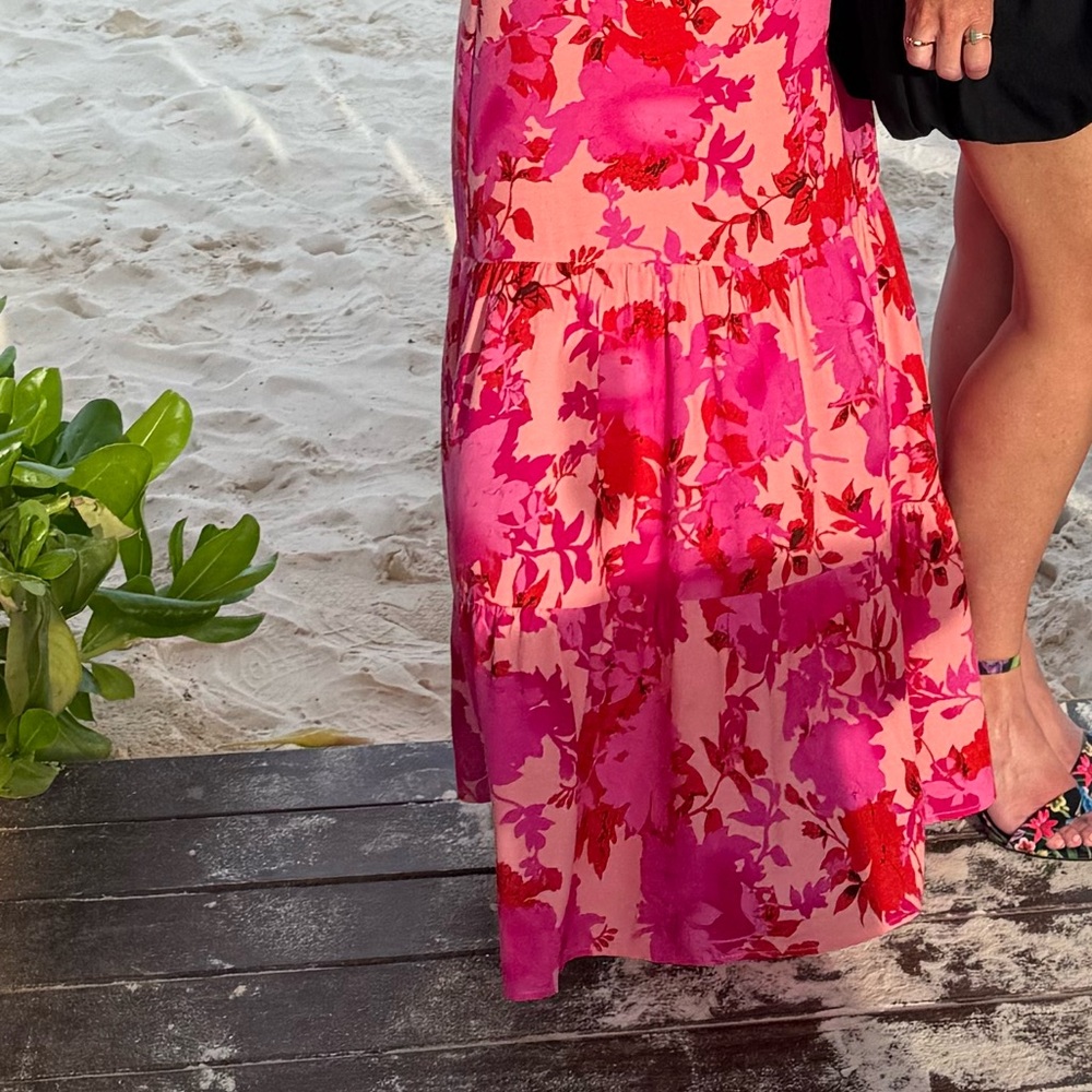 Lulu's Hot Pink and Red Floral Halter Midi Dress like new ..dry cleaned. - Picture 5 of 6